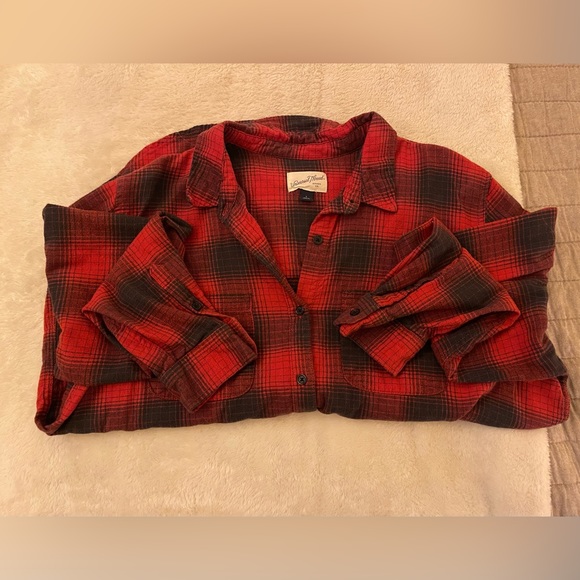 Universal Thread Flannel - Picture 1 of 3
